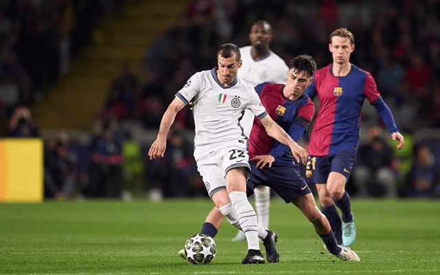 杨瀚森五项数据挂零，格兰特19罚35+4+4，开拓者送残阵雄鹿5连败