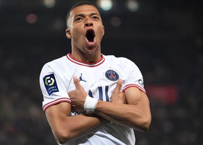 多古：纽卡中场组合控制力极强，比赛关键是身体对抗和二点球（多古：纽卡中场掌控力十足，胜负关键在身体对抗与二点争夺）