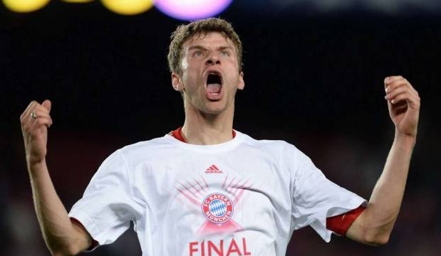 孔帕尼：球队下半场表现的更好，凯恩替补是为应对密集赛程