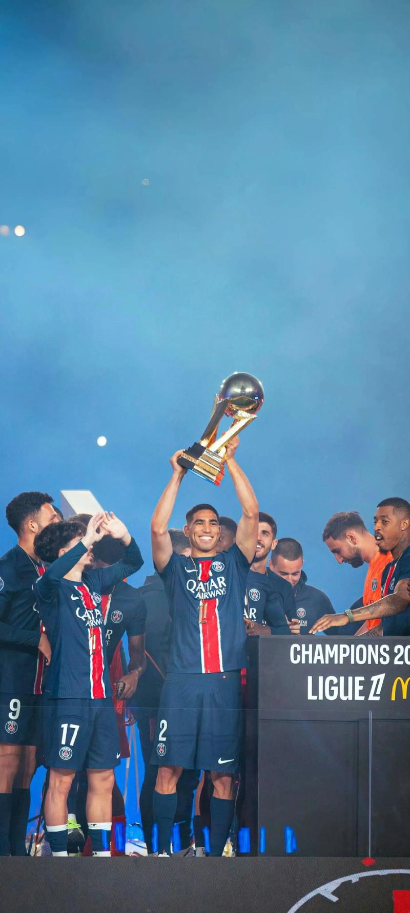 篮球湖人今日调整轮换，新阵容效果显著