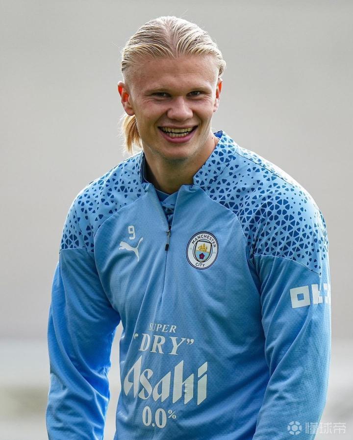 林良铭庆祝足协杯夺冠：冠军终归北京，国安是冠军！