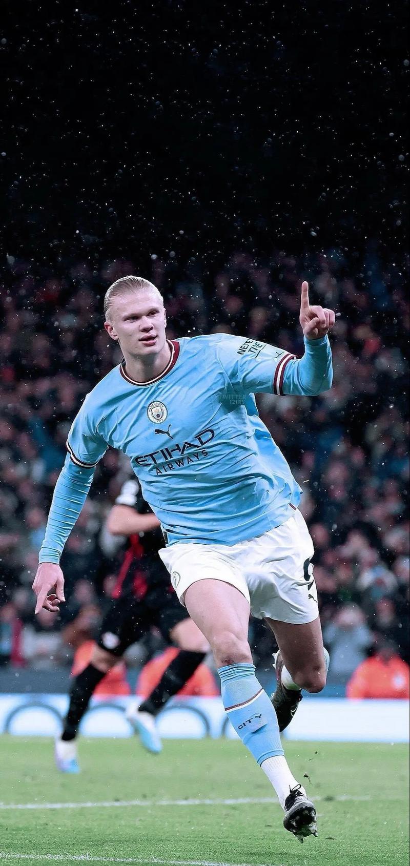 33岁内马尔17分钟戴帽救赎，3场轰5球1助冲击明年世界杯