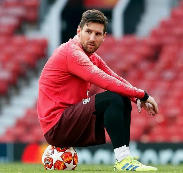 意超杯决赛那不勒斯vs博洛尼亚首发：霍伊伦、麦克托米奈出战（意超杯决赛：那不勒斯对博洛尼亚首发出炉，霍伊伦、麦克托米奈进入先发）