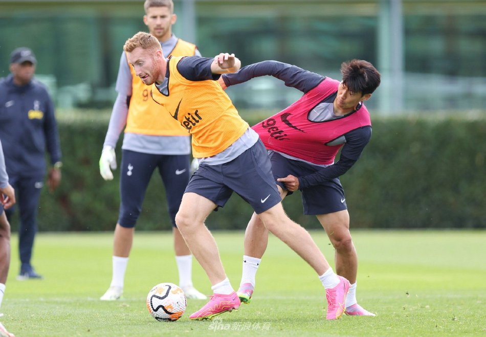 萨索洛vs比萨：马蒂奇、贝拉尔迪首发，恩佐拉、埃贝彻尔出战