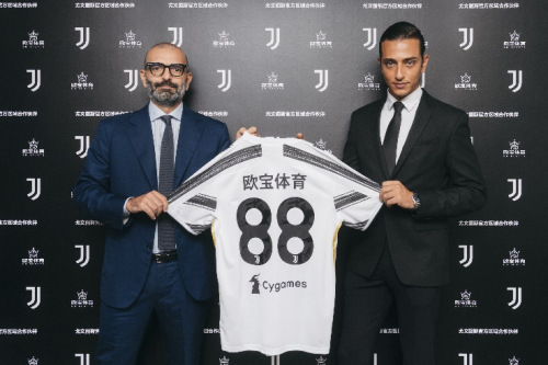 德媒：拜仁密切关注艾希霍恩，赫塔希望将解约金提高至2000万