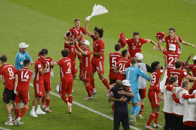 老头儿连续10场联赛踢满90分钟