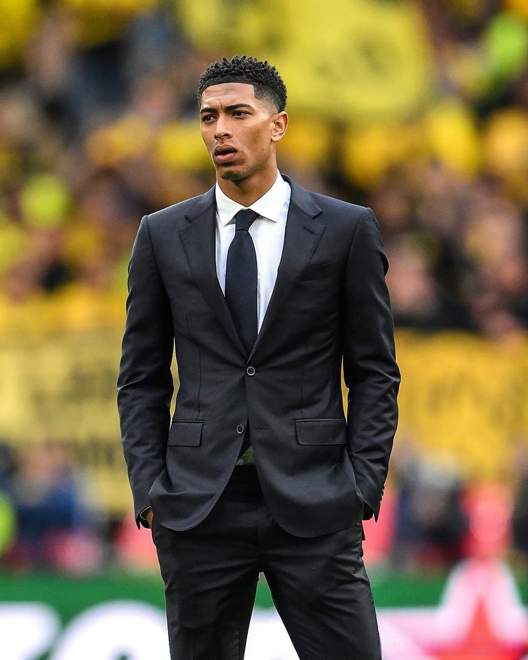 西甲半场：伦布雷拉斯闪击，亚马尔破门，巴萨2-1阿拉维斯