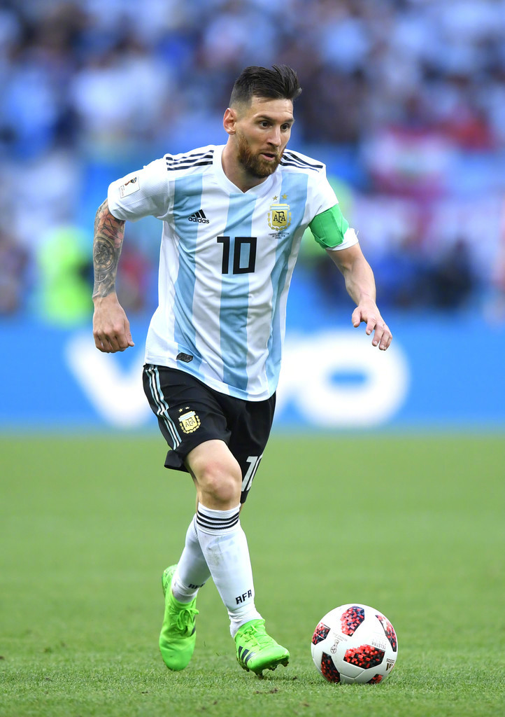 足球欧洲杯倒计时50天，多队提前公布名单