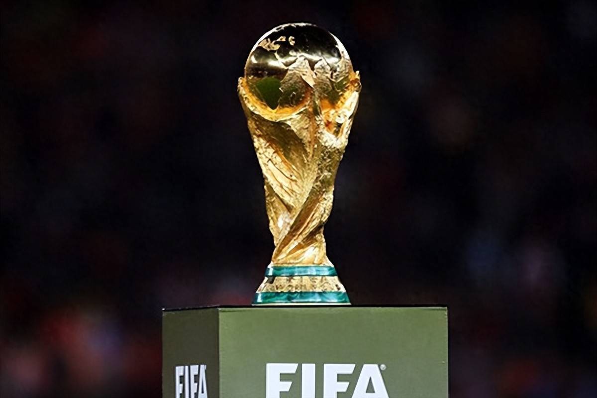 中超：山东泰山主场2-1逆转武汉三镇