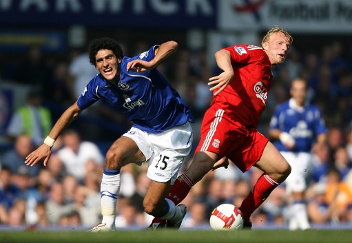 库里赛前训练身穿哈登10代球鞋